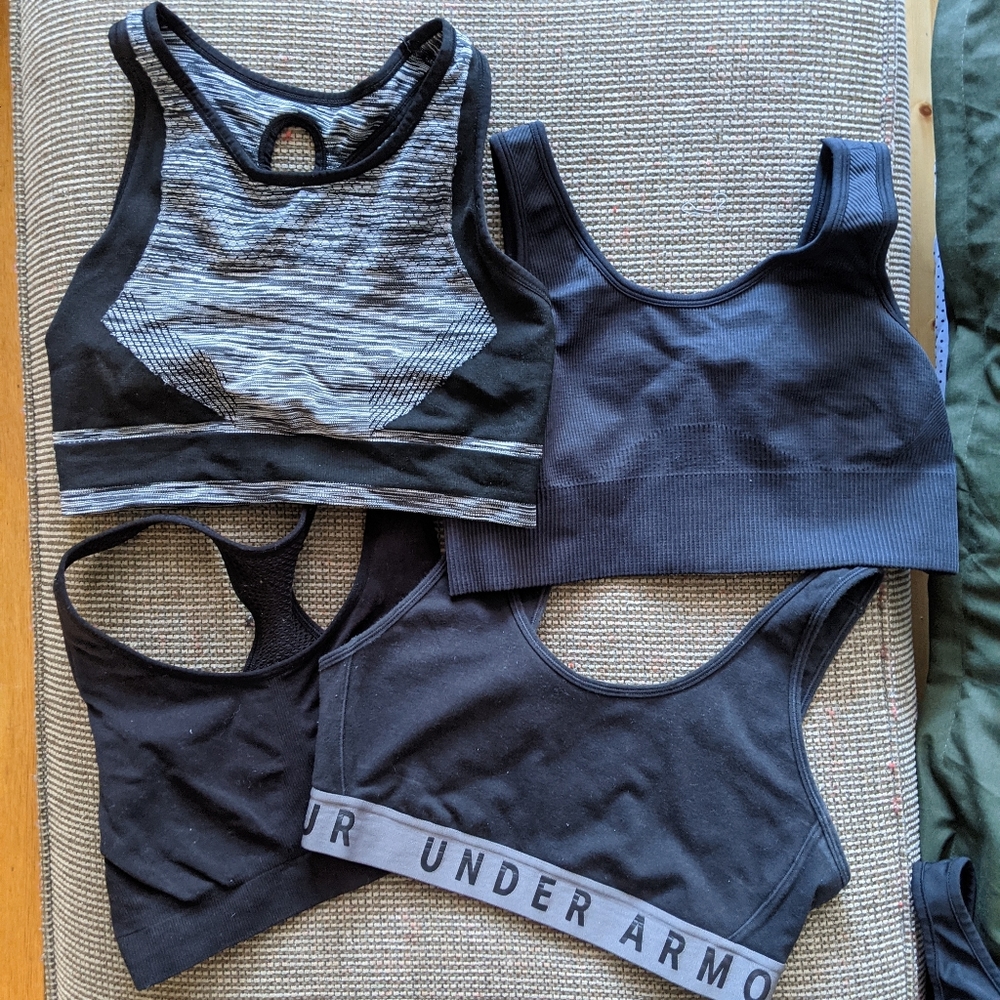 Set of 4 sports bras